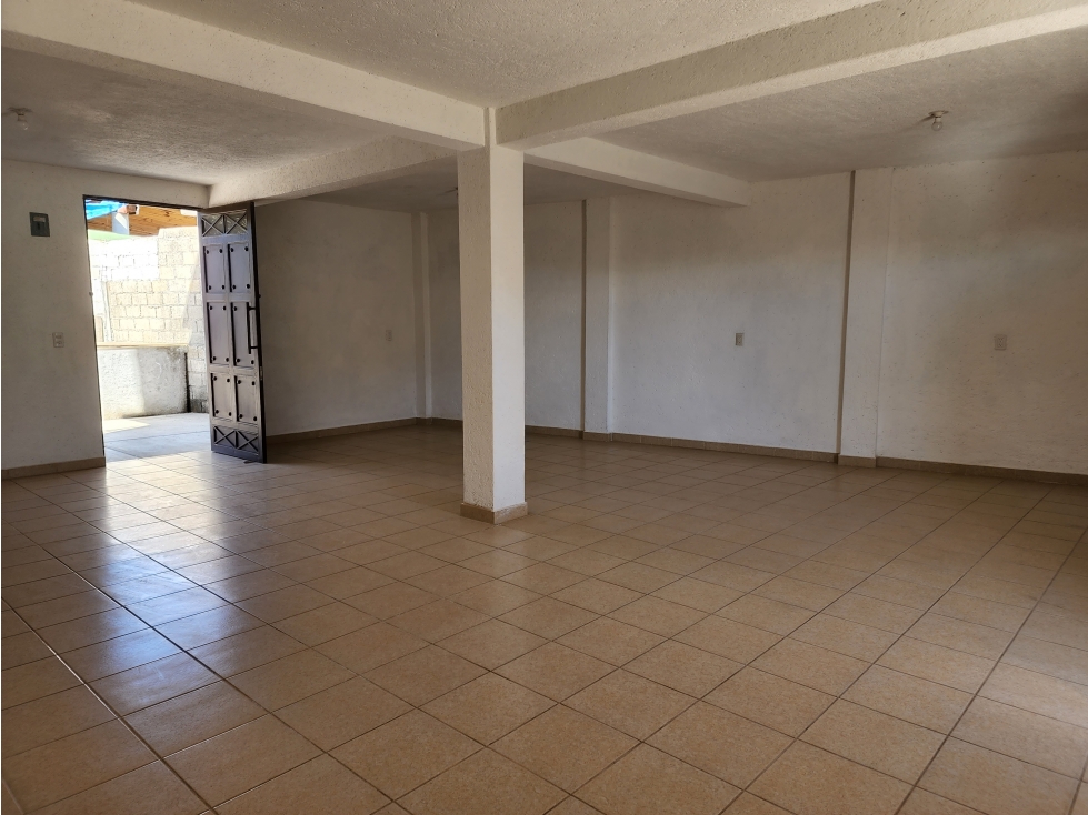 LOCAL COMERCIAL CUADRILLA