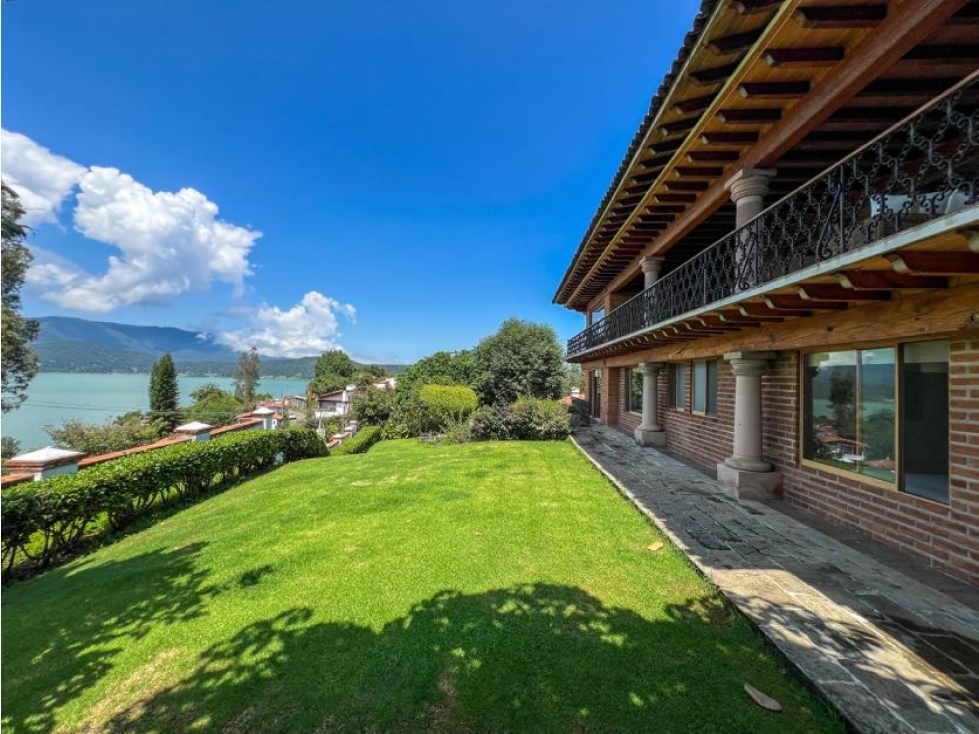 CASA EN RENTA COMPARTIDA|EL ESCONDRIJO|LA PEÑA|VALLE DE BRAVO