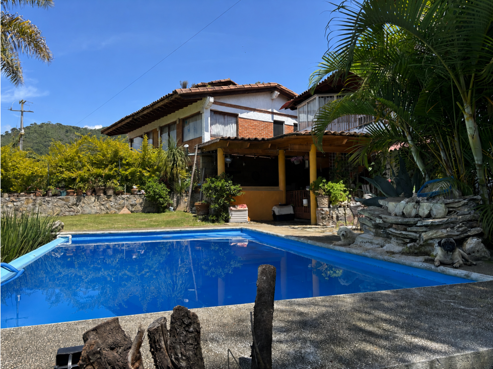 CASA EN RENTA CON ACCESO AL LAGO/SAN GASPAR/VALLE DE BRAVO — foto 2