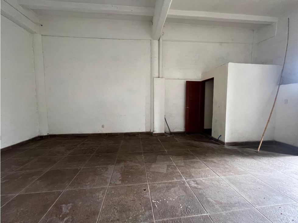 Local Comercial en zona turistica — foto 3