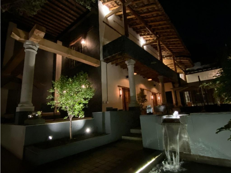 CASA EN RENTA ZONA CENTRO/VALLE DE BRAVO
