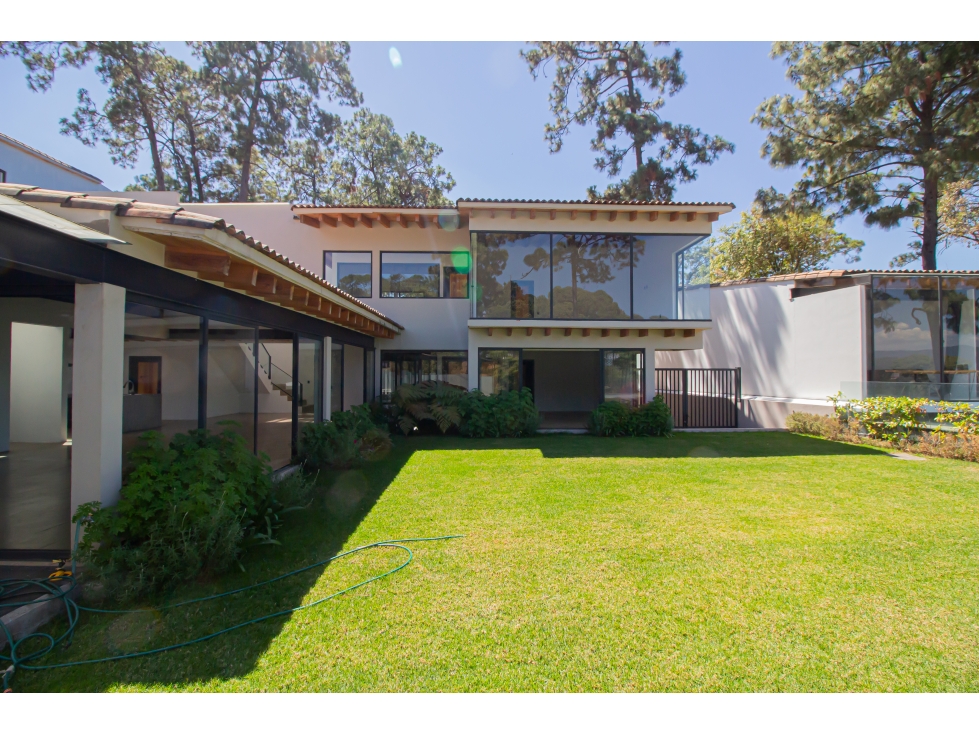 CASA EN VENTA || VALLE DE BRAVO || AVÁNDARO || VISTA AL LAGO