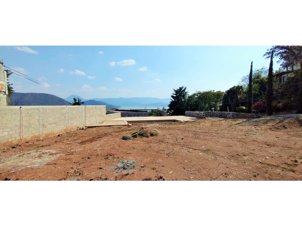 TERRENO PARA INVERSION CON OBRA EN VALLE DE BRAVO