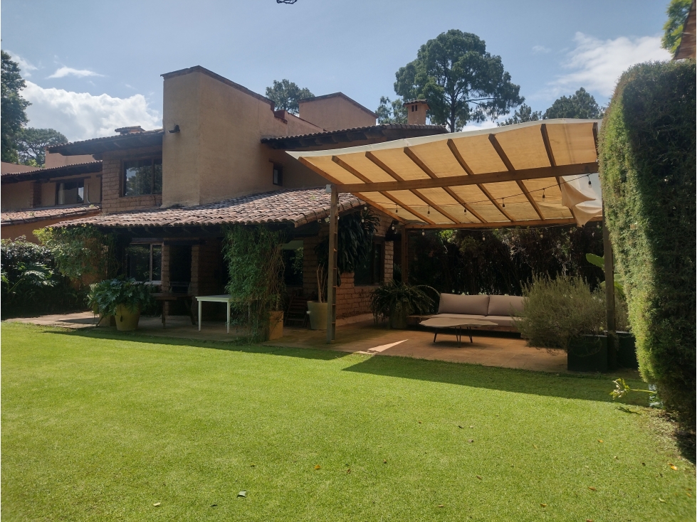 CASA VALLESANA/ EN CONDOMINIO /AVANDARO VALLE DE BRAVO