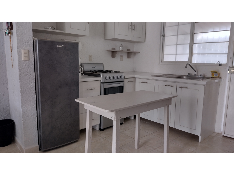 CASA EN CONDOMINIO EN VENTA/VALLE DE BRAVO — foto 2