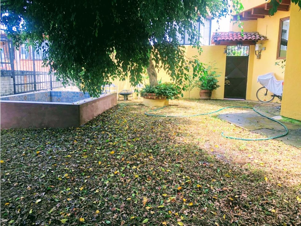 ACOGEDORA CASA EN EL CENTRO