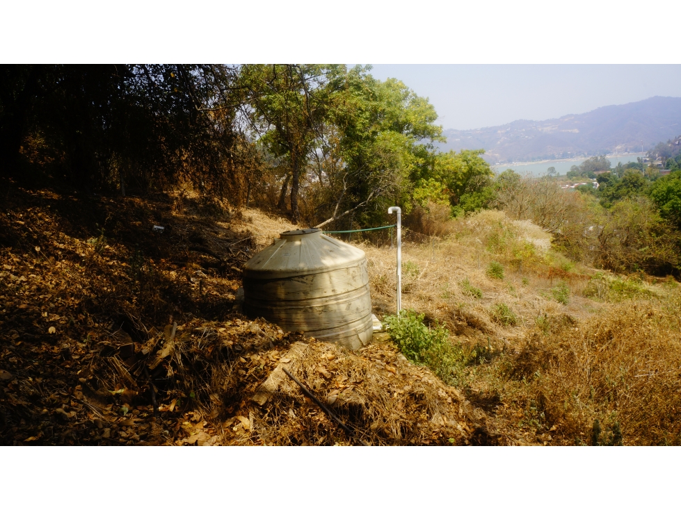 TERRENO EN ZONA CENTRO CON VISTA PARCIAL AL LAGO — foto 4