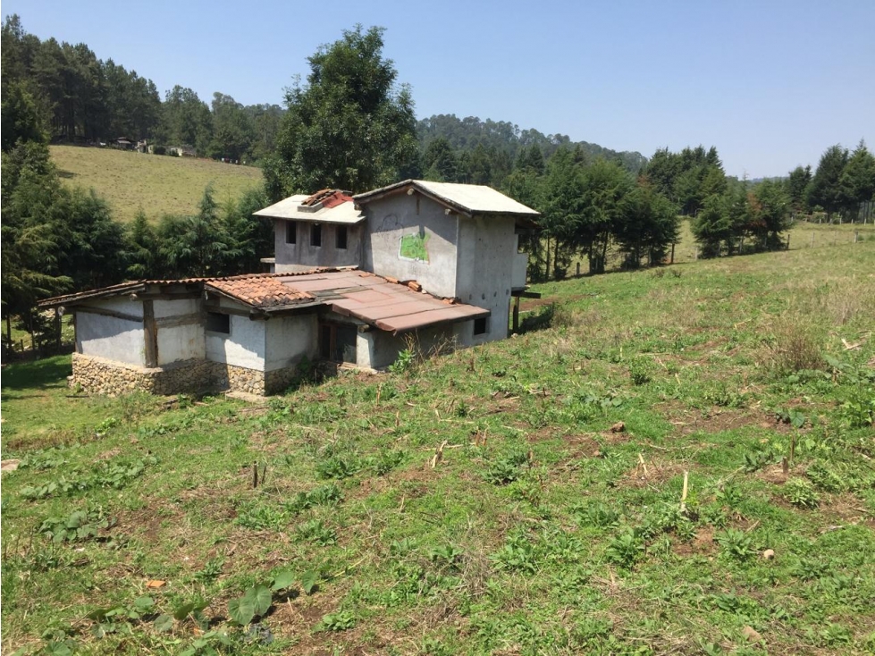 TERRENO CON CONSTRUCCIÓN | MESA RICA | 20 KM VALLE DE BRAVO