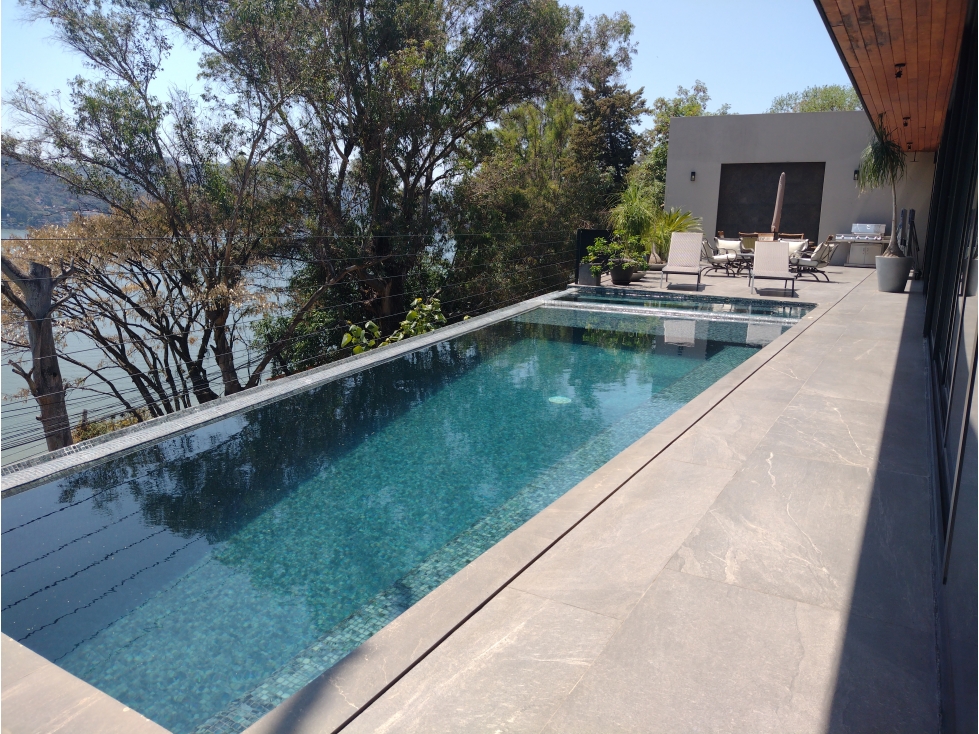 CASA EN RENTA CON VISTA AL LAGO/SAN GASPAR/VALLE DE BRAVO — foto 3