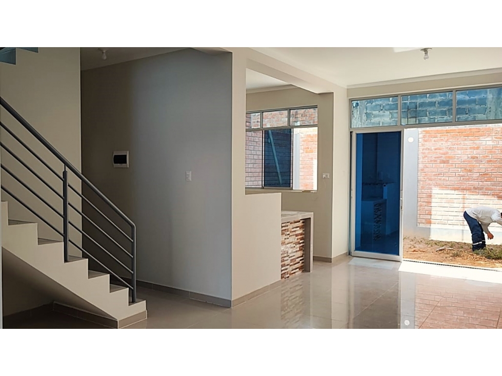 Casa con cochera en Venta - Morales - a Estrenar - 4