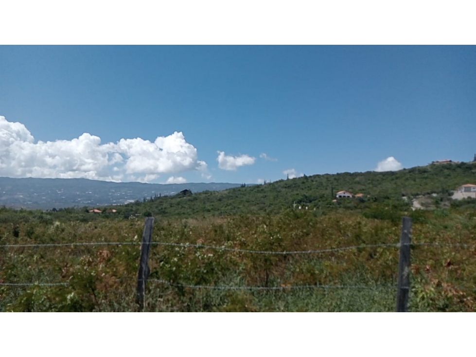 VENDO LOTE PLANO - CONJUNTO - VEREDA MONQUIRÁ - VILLA DE LEYVA - 1