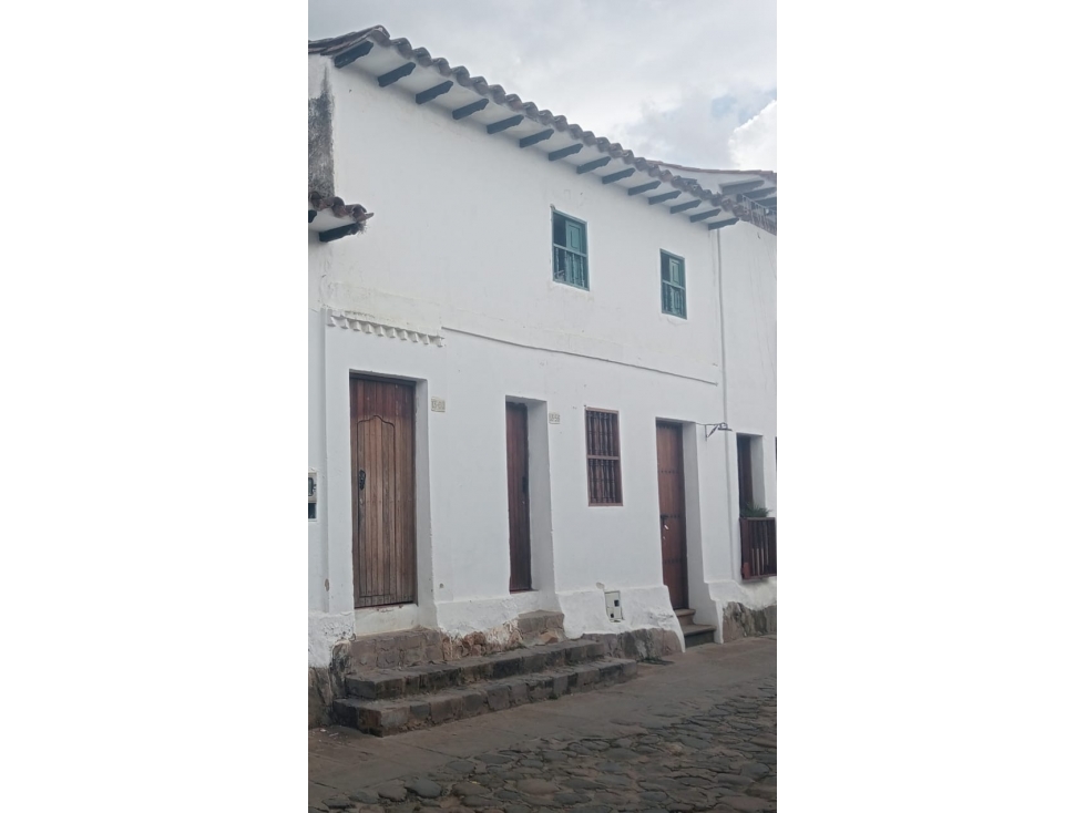 VENDO CASA - LOTE MONUMENTO NACIONAL - PUEBLO - URGEME - 1
