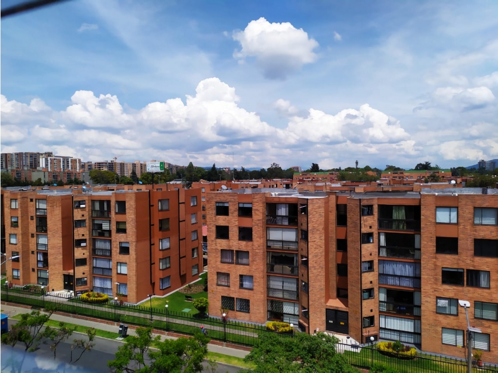 VENDO - APARTAMENTO MAZUREN QUINTO PISO SIN ASCENSOR