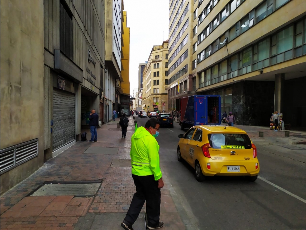 VENDO GARAJE CENTRO # 1213 - 2