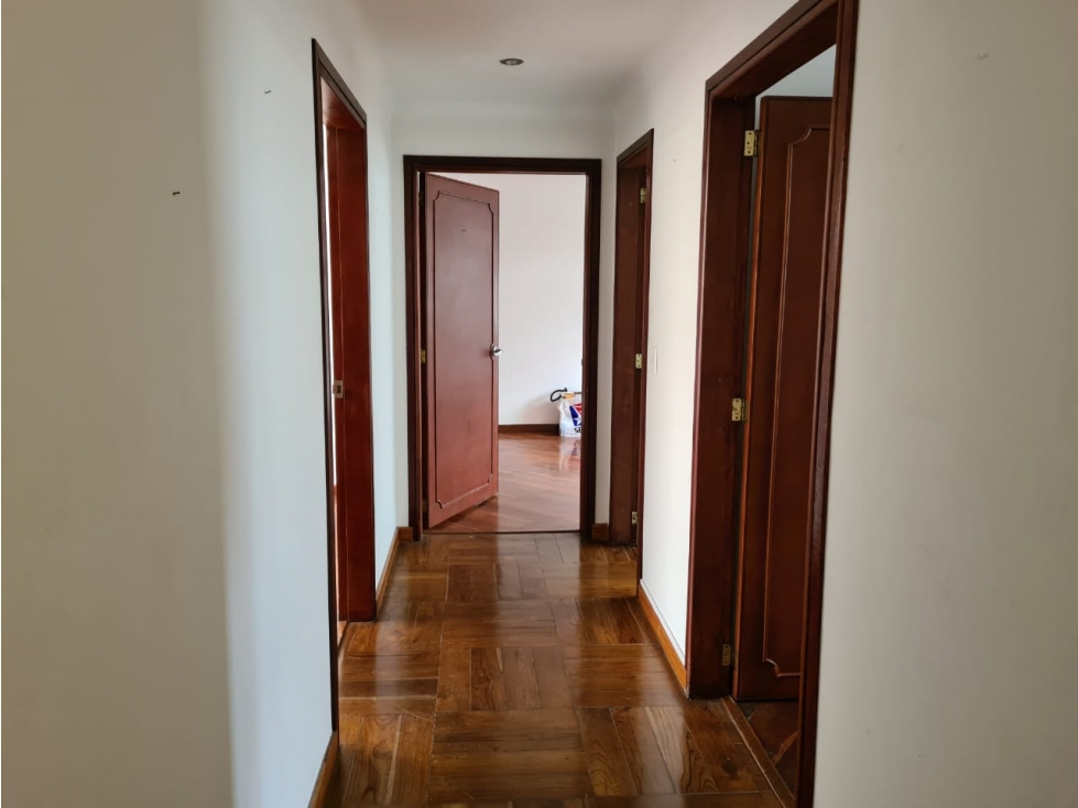 VENDO PRIMER PISO CHICO NAVARRA — foto 5
