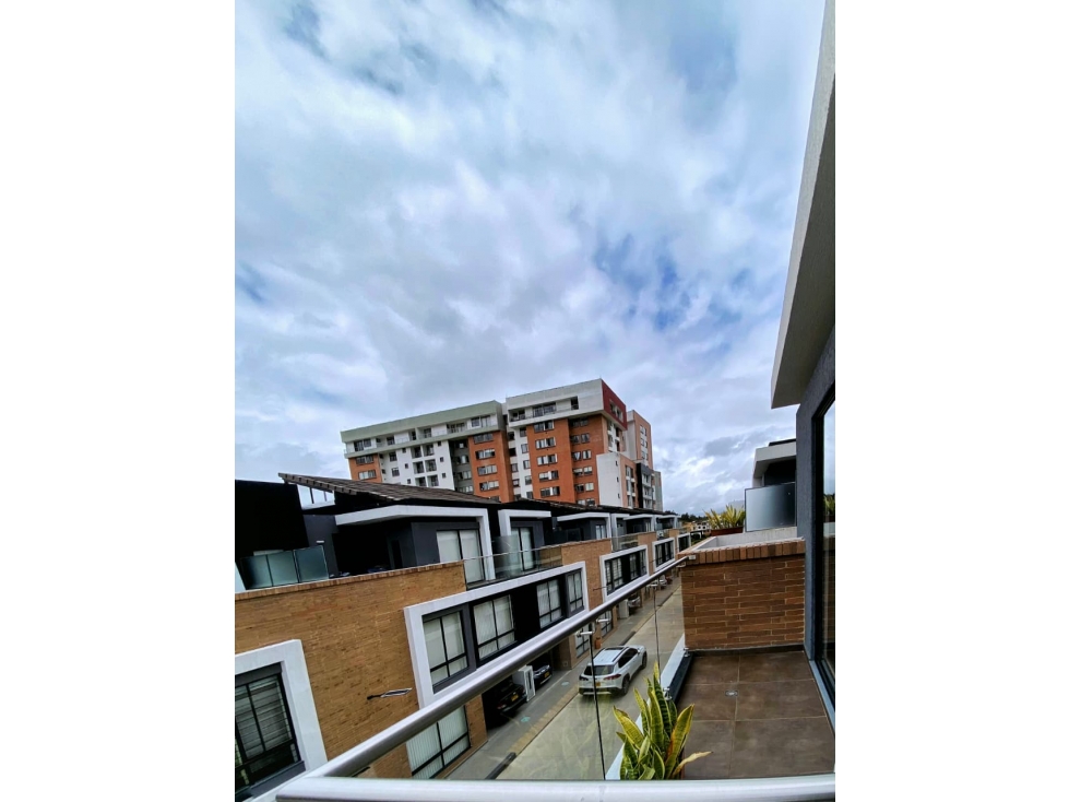 VENDO CASA NUEVA DE TRES NIVELES EN CONJUNTO ZONA NORTE TUNJA - 5