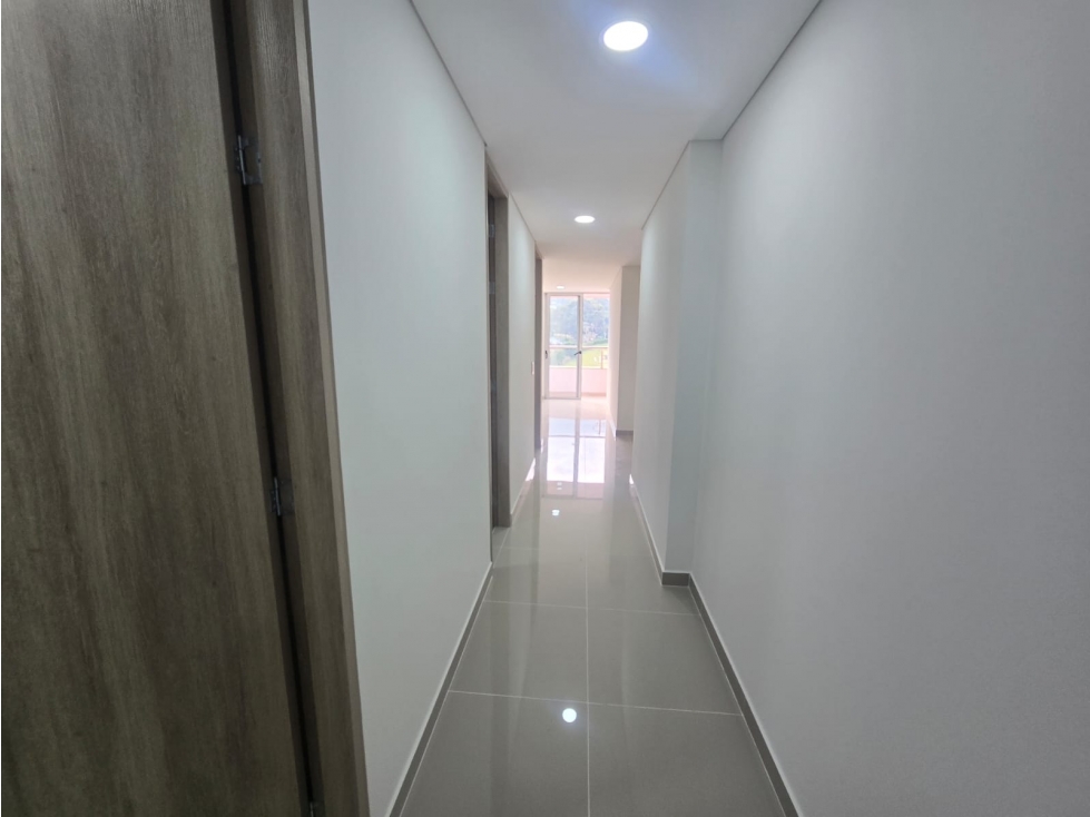 Venta apartamento nuevo en La Estrella, Toledo — foto 5