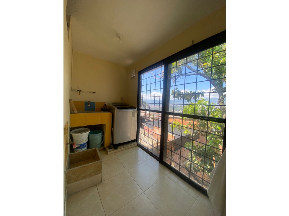 Casa con terraza en venta Medellín Manrique las Esmeraldas — foto 6