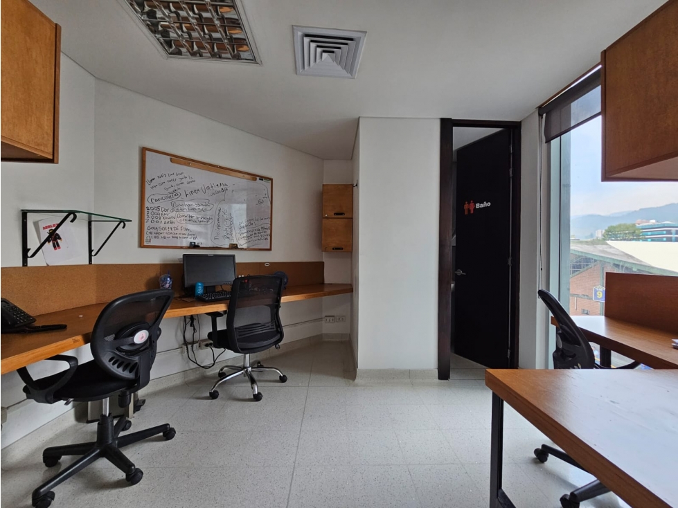 Oficina en venta Itagüí La Mayorista - 5