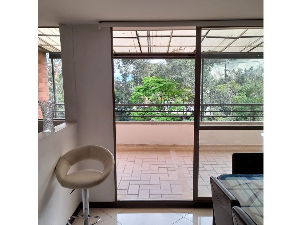 Apartamento en venta amoblado Medellín Poblado las Palmas parte baja — foto 4