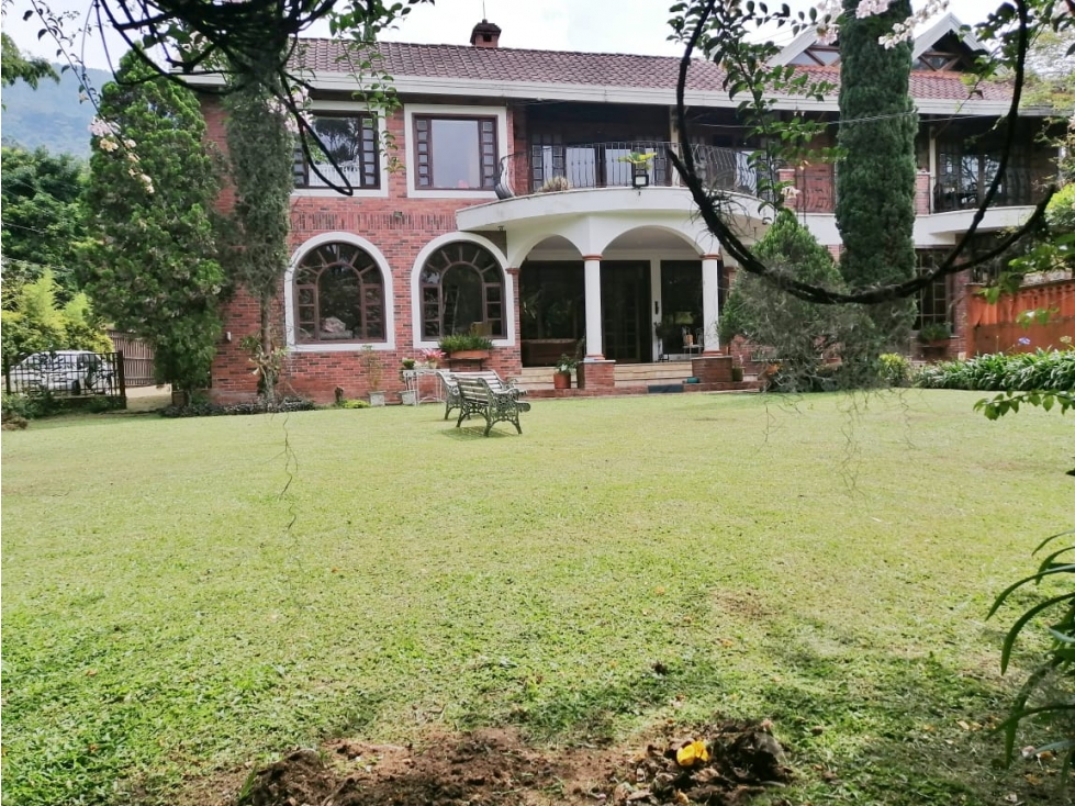 Casa unifamiliar 1.837 m2 Envigado Loma del Atravesado — foto 3