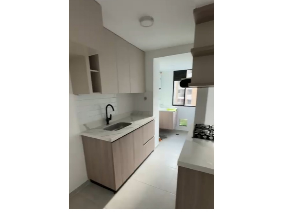Apartamento venta Rionegro, Tres Esquinas, antigua vía a Marinilla