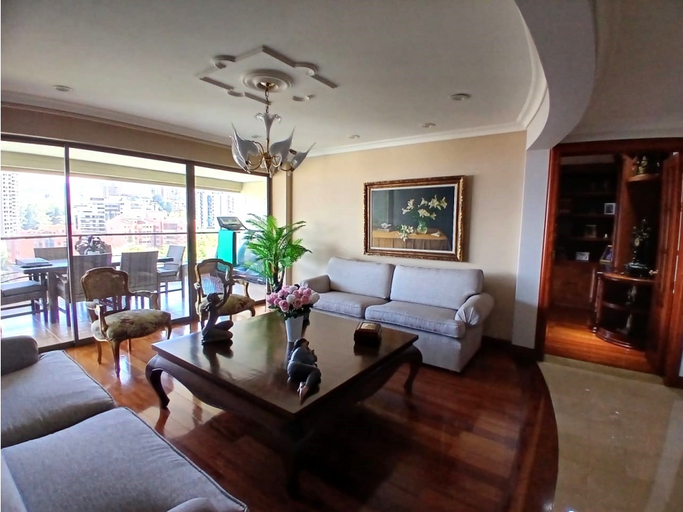 Apartamento en venta en Medellín, El Poblado, Los Balsos