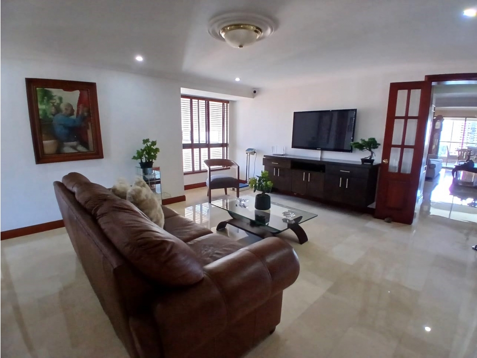 Apartamento en venta en Medellín, El Poblado, Los Balsos — foto 5
