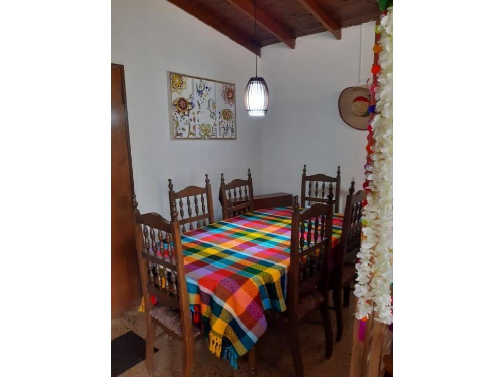 Casa amoblada en venta para pensión en Medellin, El Chagualo — foto 2