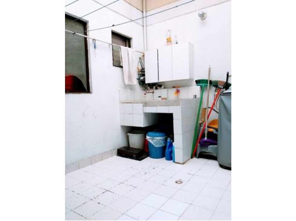 Apartamento en venta en Medellín Laureles — foto 5