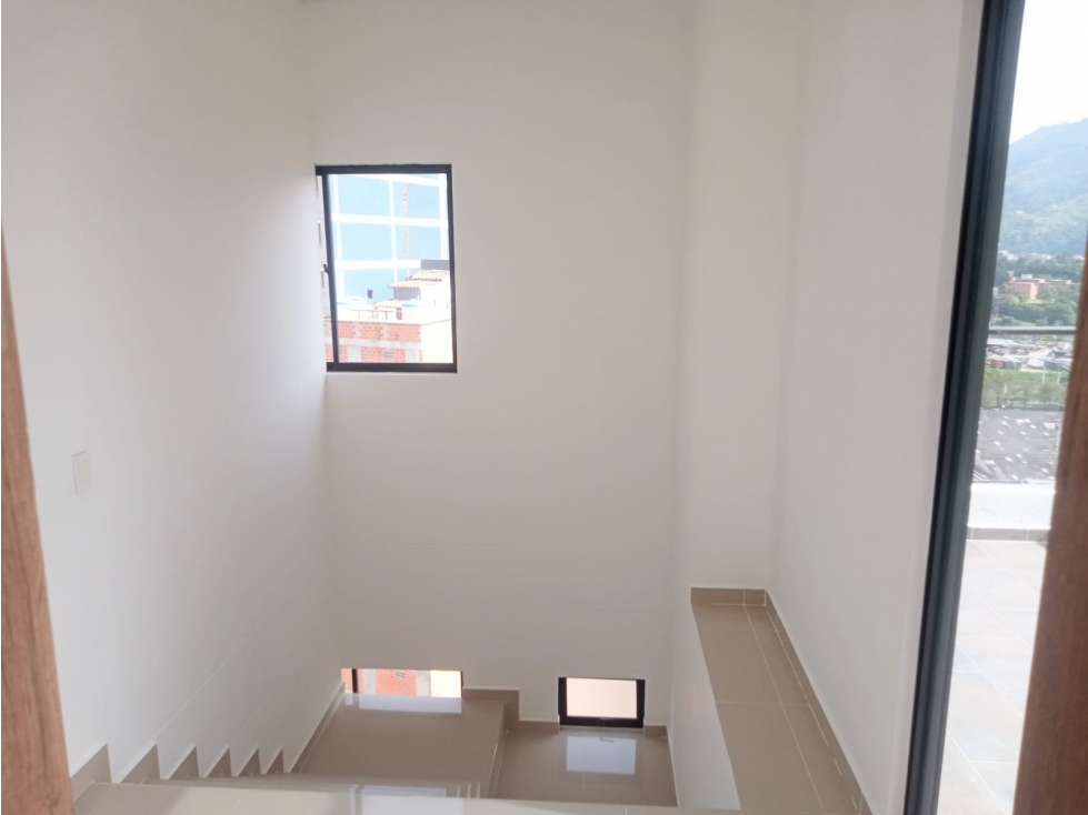 Penthouse dúplex en venta en Sabaneta Calle Larga — foto 6