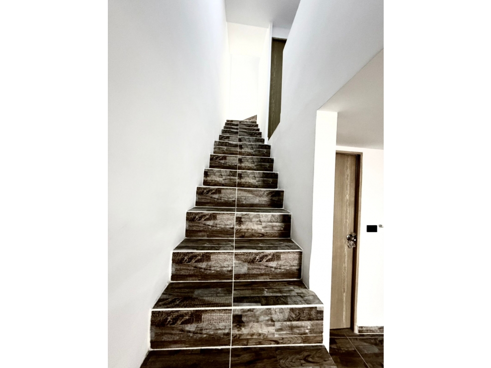 Casa unifamiliar en venta en Medellín Belén Las Violetas — foto 6