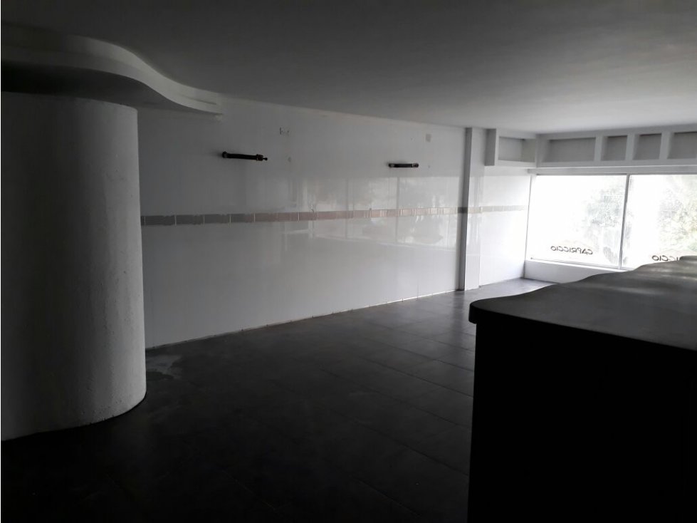 SE ARRIENDA LOCAL COMERCIAL C.C. PIERINO GALLO, EL LAGUITO, CARTAGENA - 6