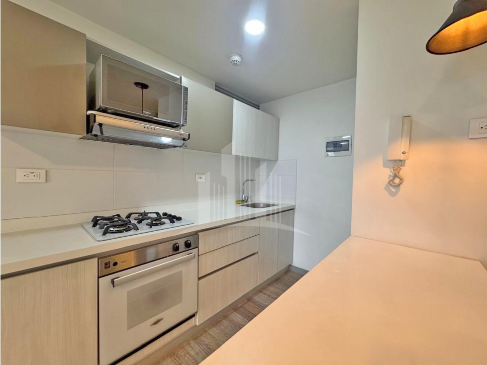 SE VENDE APARTAMENTO EN PINARES