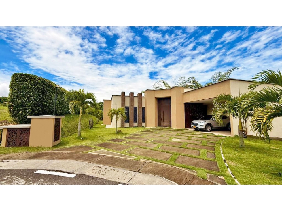 SE VENDE CASA CAMPESTRE EN MALABAR CERRITOS