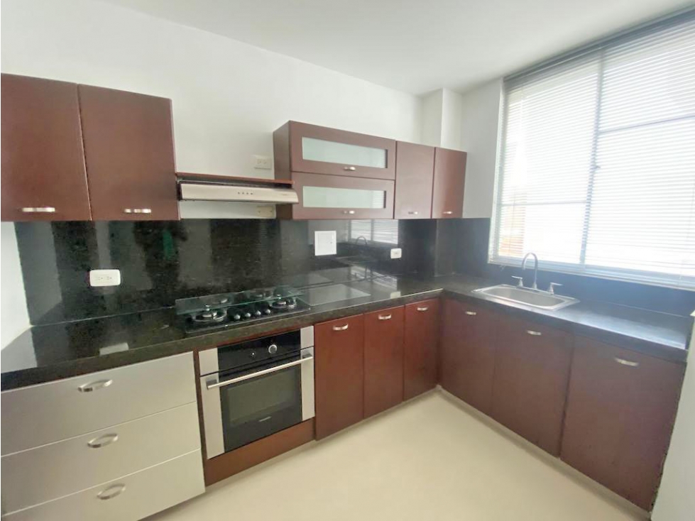 SE VENDE CASA EN PINARES PEREIRA