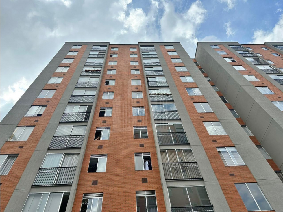 SE VENDE APARTAMENTO EN EL POBLADO