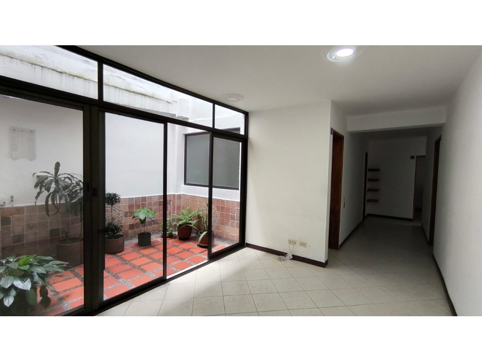 Casa en Arriendo en La Floresta, Medellín — foto 2