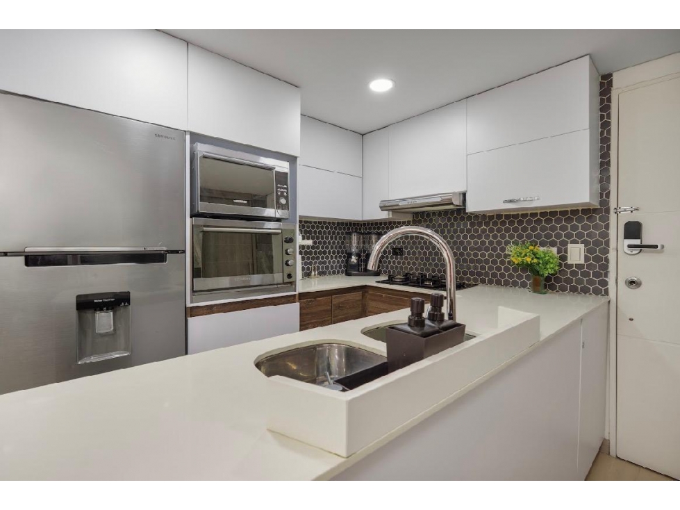 Apartamento Amoblado en Arriendo en Laureles, Medellín — foto 2