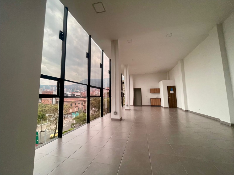 Edificio Comercial en Arriendo en Guayabal sector Cristo Rey - 5