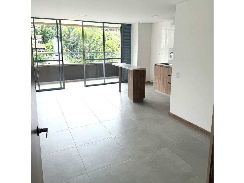 Apartamento Para Estrenar en Venta en Sabaneta Loma De San José — foto 4