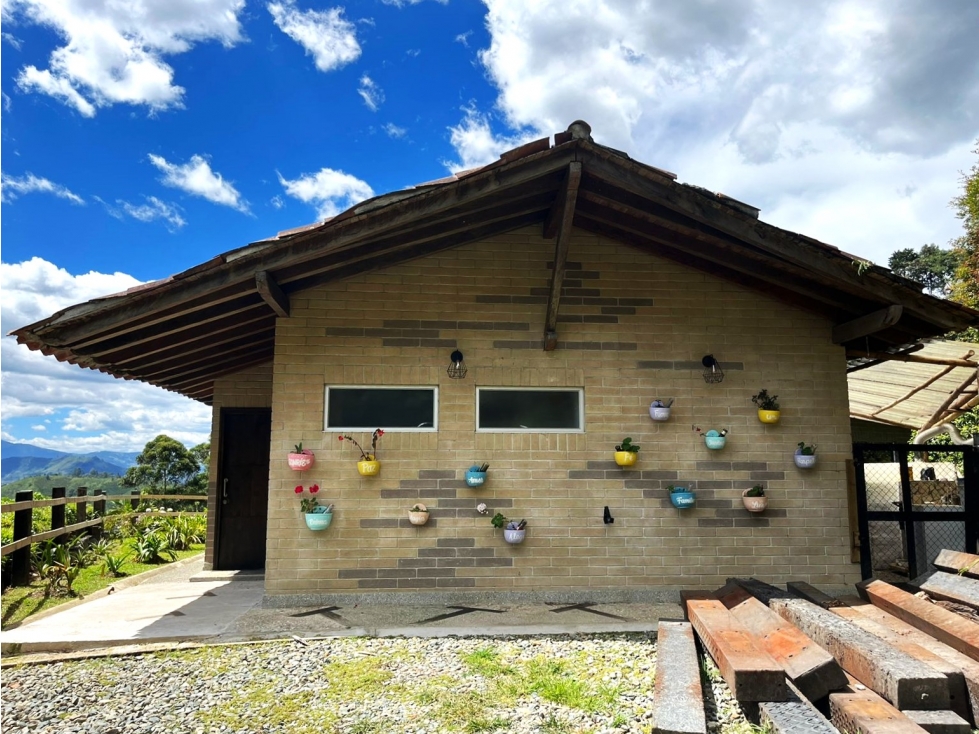 Casa Finca en Venta en La Estrella, Antioquia - 2