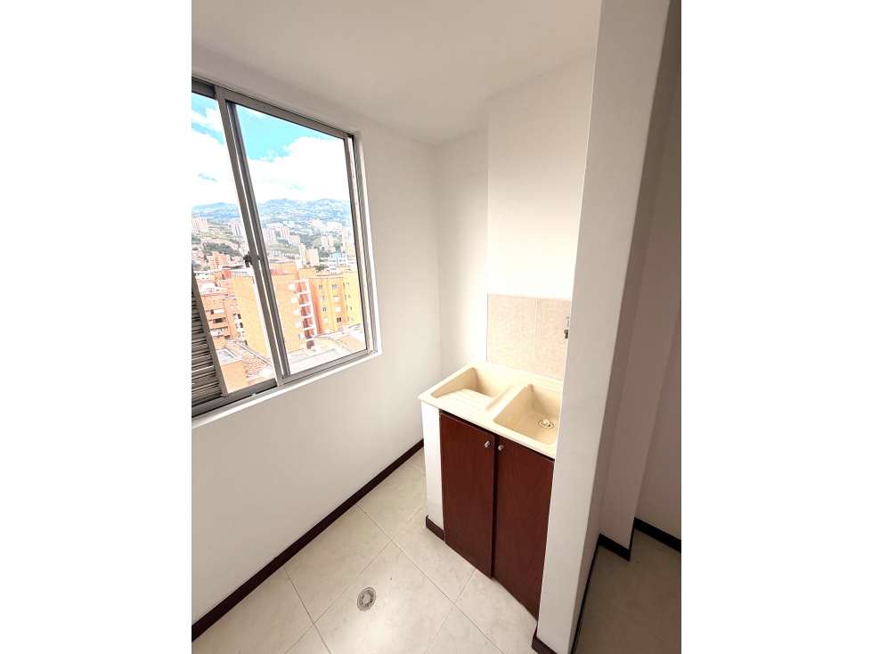 Apartamento Cesión de Contrato en Arriendo en La Floresta, Medellín — foto 5