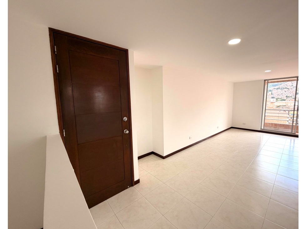 Apartamento Cesión de Contrato en Arriendo en La Floresta, Medellín — foto 2