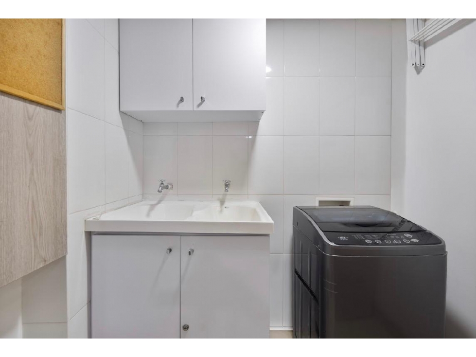 Apartamento Amoblado en Arriendo en Laureles, Medellín — foto 3