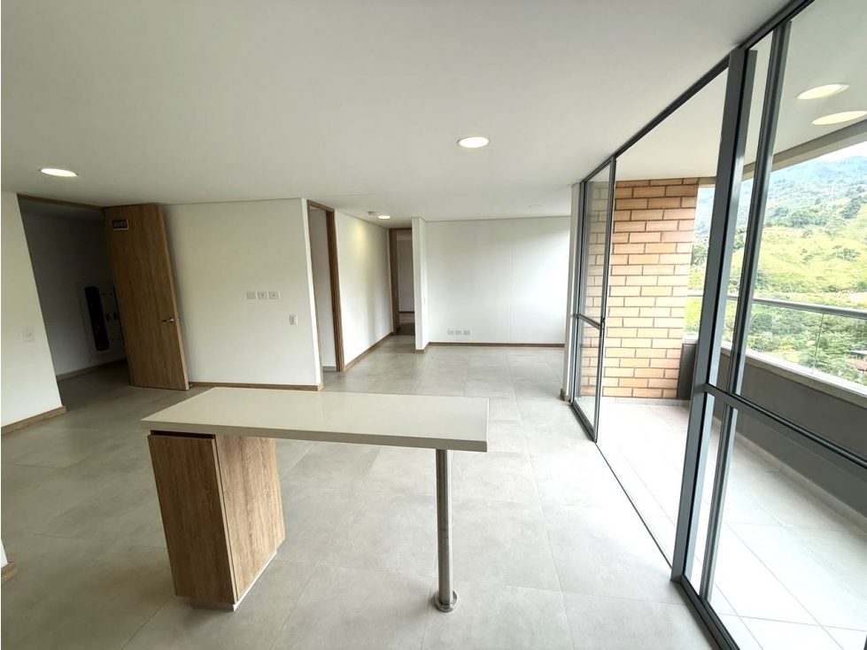 Apartamento Para Estrenar en Venta en Sabaneta Loma De San José