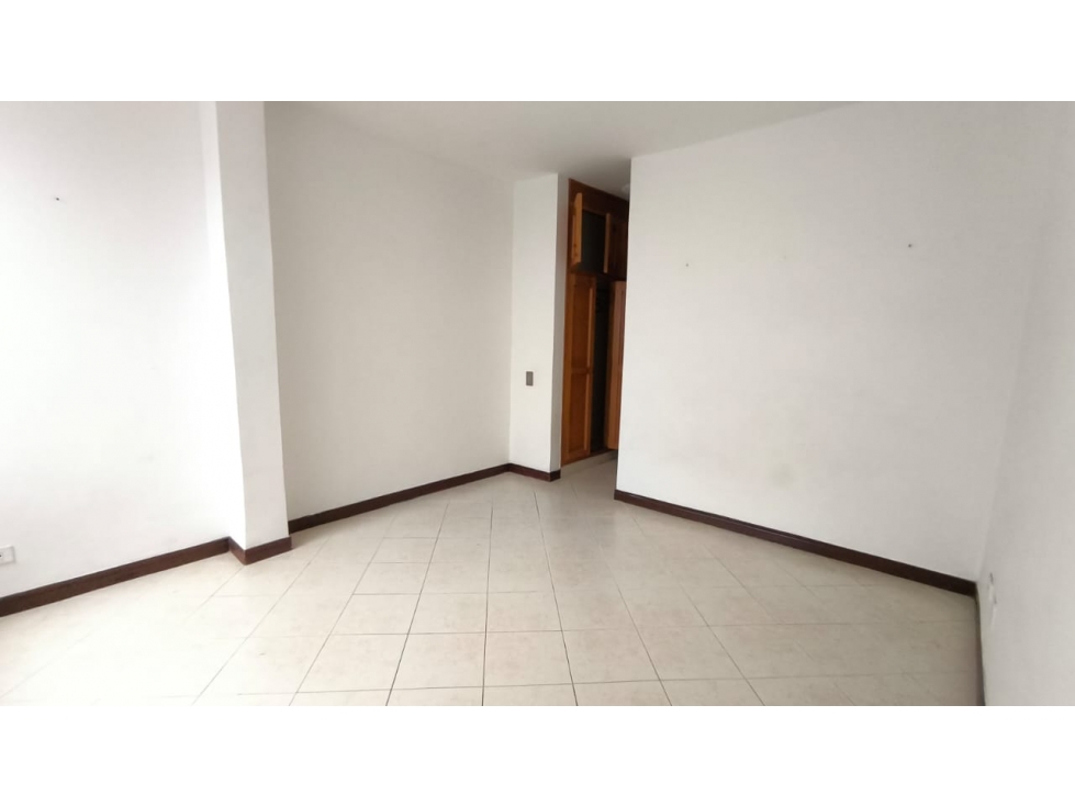 Casa para Arriendo Comercial en La Floresta, Medellín — foto 6
