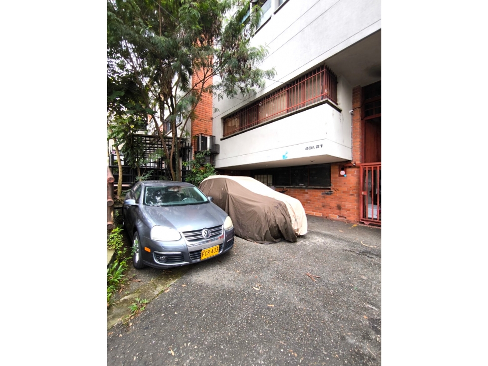Bodega Industrial en Venta en Envigado Barrio Las Casitas - 2
