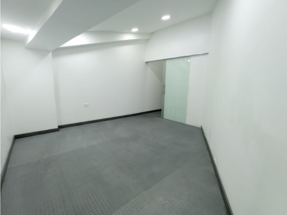 Local Comercial en Venta en Envigado Mall Guadalcanal - 3