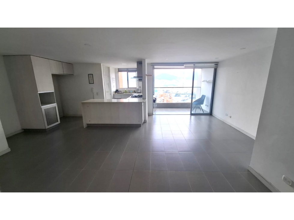 Apartamento en Arriendo en El Poblado sector Castropol, Medellín — foto 2